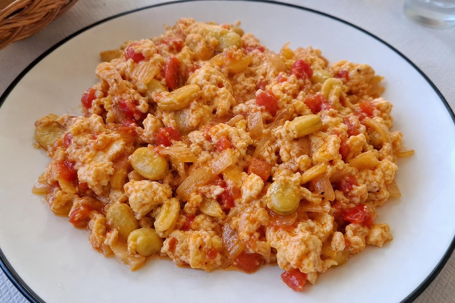 Stifado Avgo (Cretan Scrambled Eggs with Vegetables)